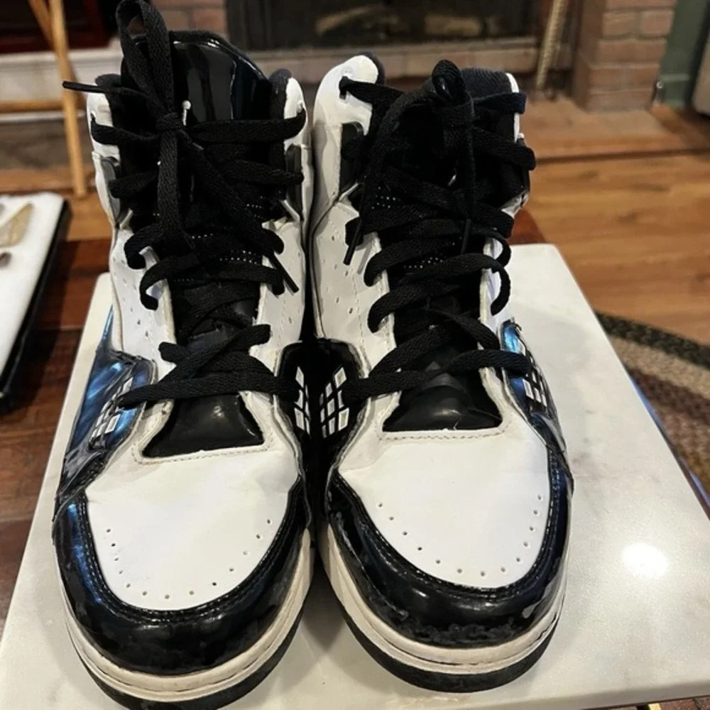 Nike Air Jordan's Men's Size 10 Black And White Michael Jordan‎ 23